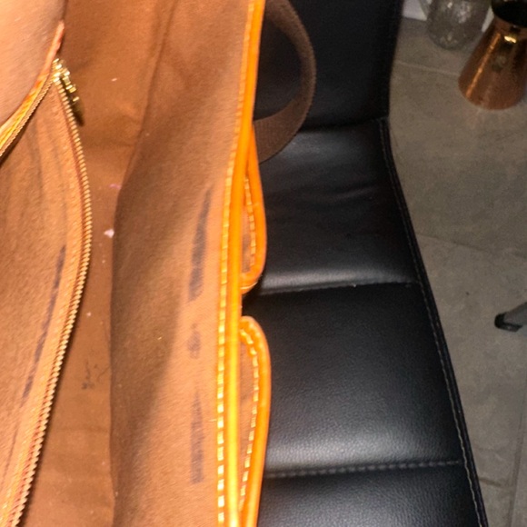 Louis Vuitton Gibeciere GM shoulder bag monogram. - Picture 8 of 9